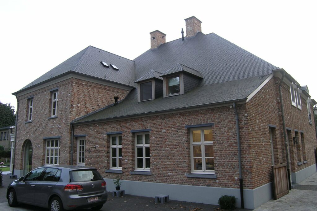 
Claes dakwerken apotheek Achel