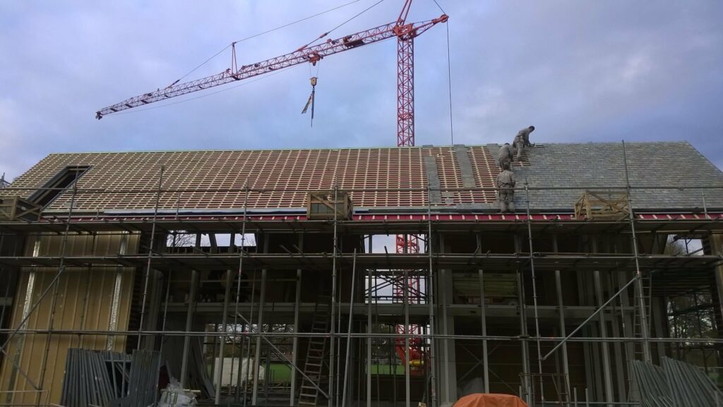 
												Claes dakwerken dak- en gevelbekleding realisatie