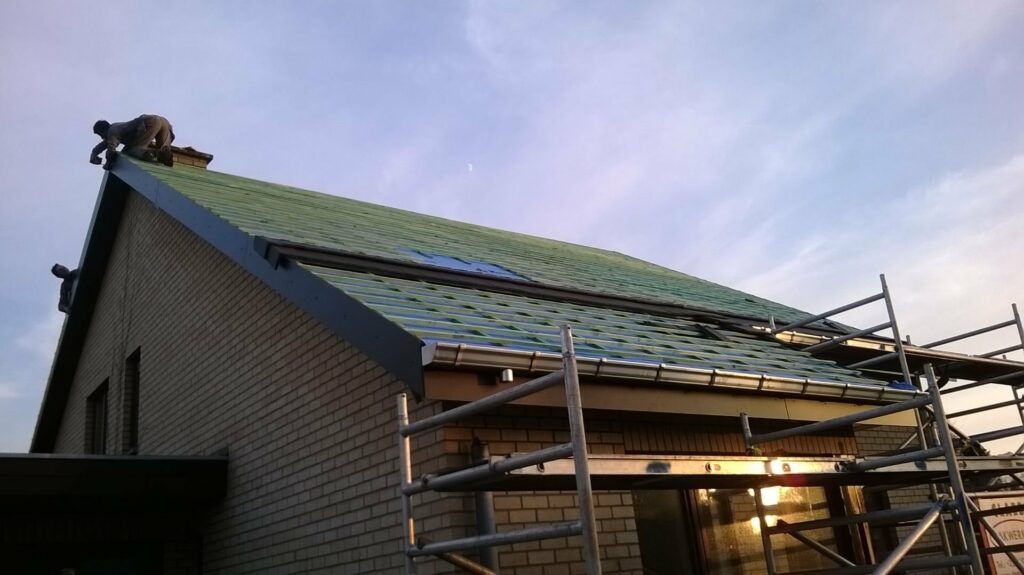 
												Claesdakwerken renovatie realisatie huis