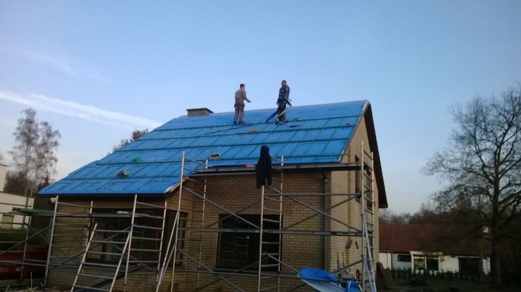 
												Claesdakwerken renovatie realisatie huis